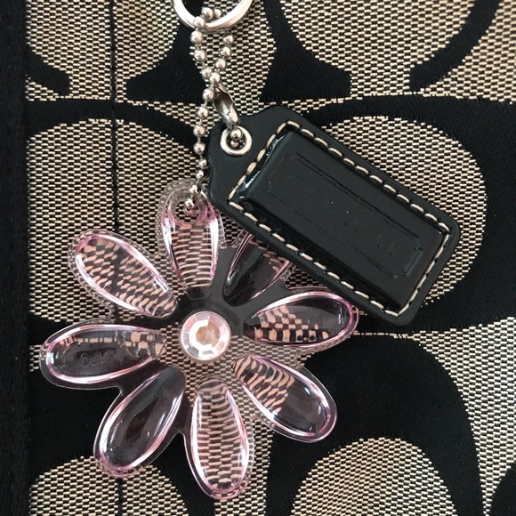 Coach black and beige signature tote bag. - Picture 3 of 8